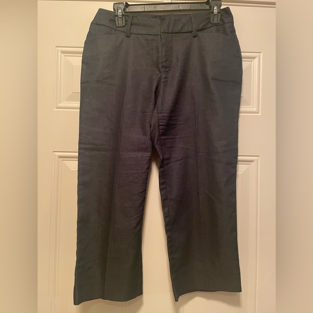 Size 4-Mossimo dark denim color capris